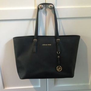 Michael Kors Jetset Tote